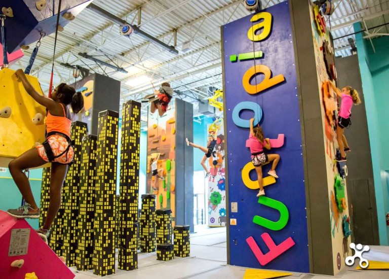 Funtopia Naperville, Walltopia