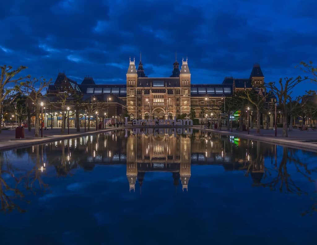 Rijksmuseum at night museum