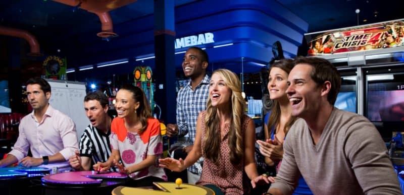 Virtual Reality Games - Dave & Buster's