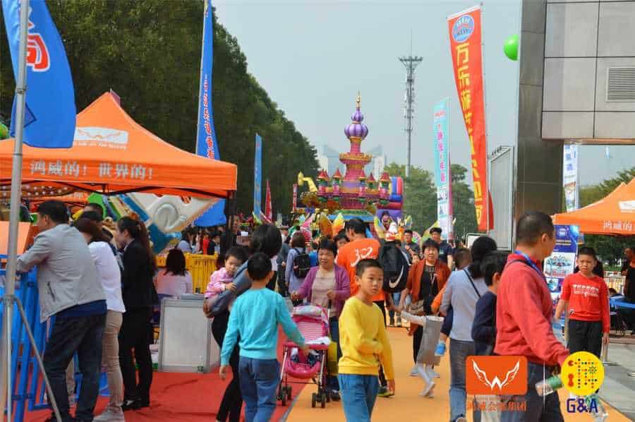 Games and Amusement Fair 2018 Attendees at exterior hall