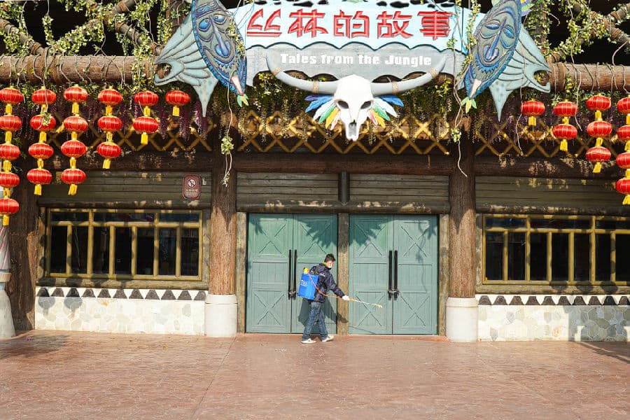 cleaning fantawild parks asian attractions attractions industry reopening after coronavirus