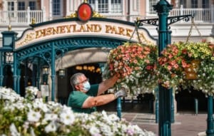 disneyland paris face mask attractions uncertainty futureproofing