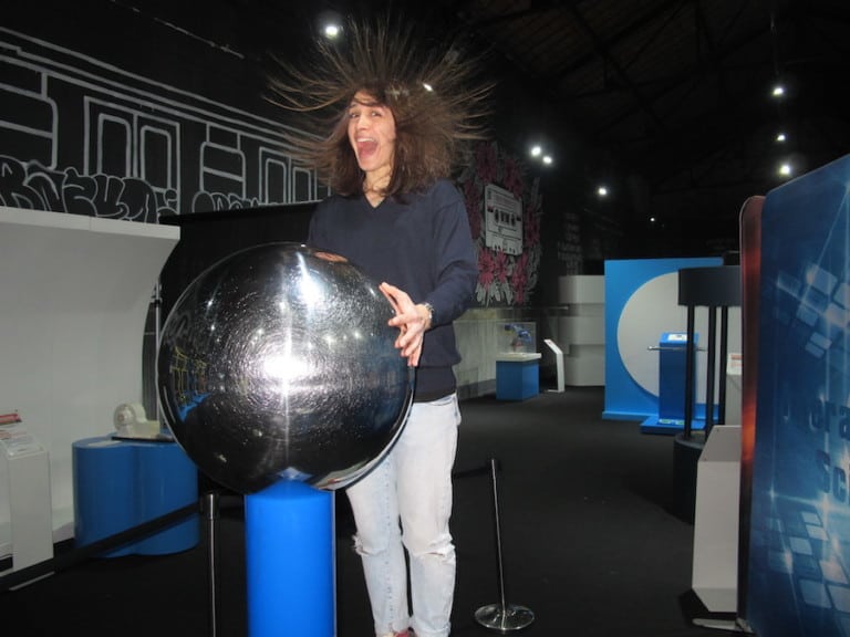 World Touring Exhibitions Interactive Science - Angry Hair