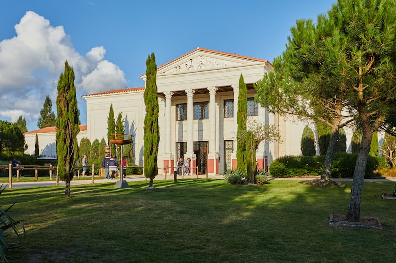 puy du fou hotel villa gallo romaine