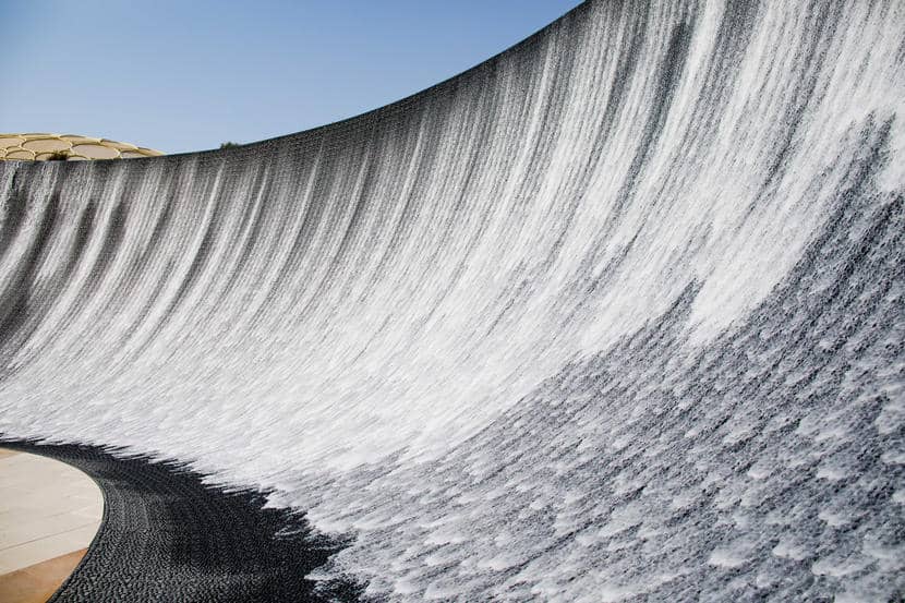 expo 2020 dubai reverse waterfall