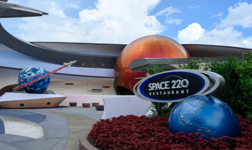 space 220 restaurant epcot