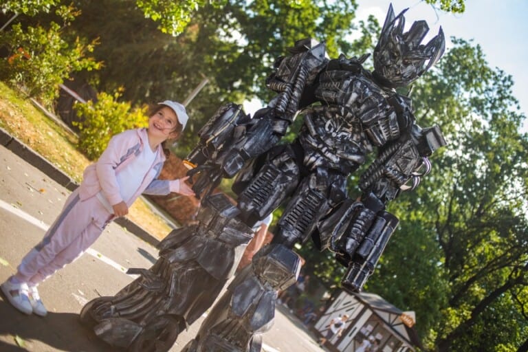 World Touring Exhibitions brings new robots to life | blooloop