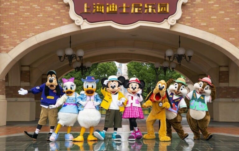 shanghai disneyland reopening