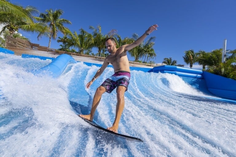 FlowCurl, Bahamar, Nassu, Bahamas