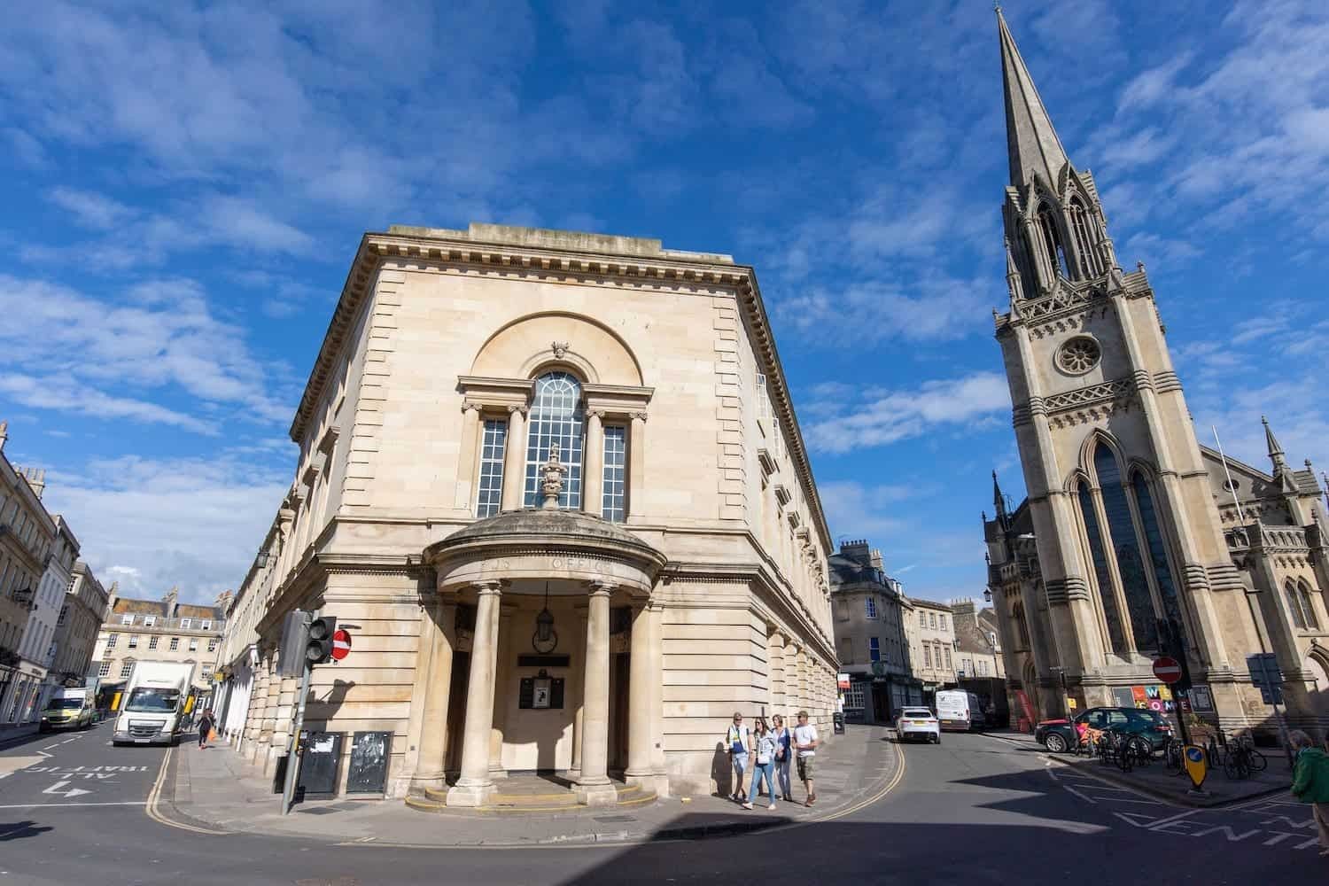 Bath's Fashion Museum announces relocation blooloop