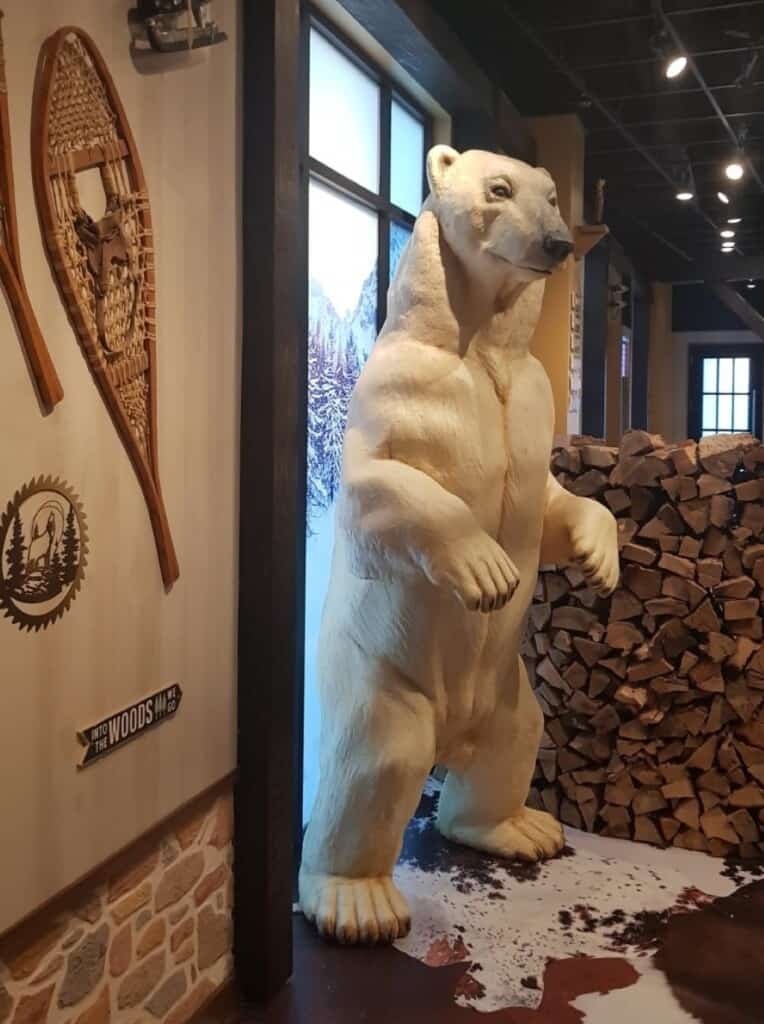 Greenspan Puttery Polar Bear