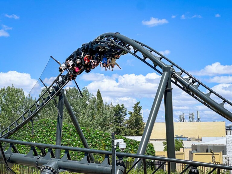 parque warner madrid batman coaster