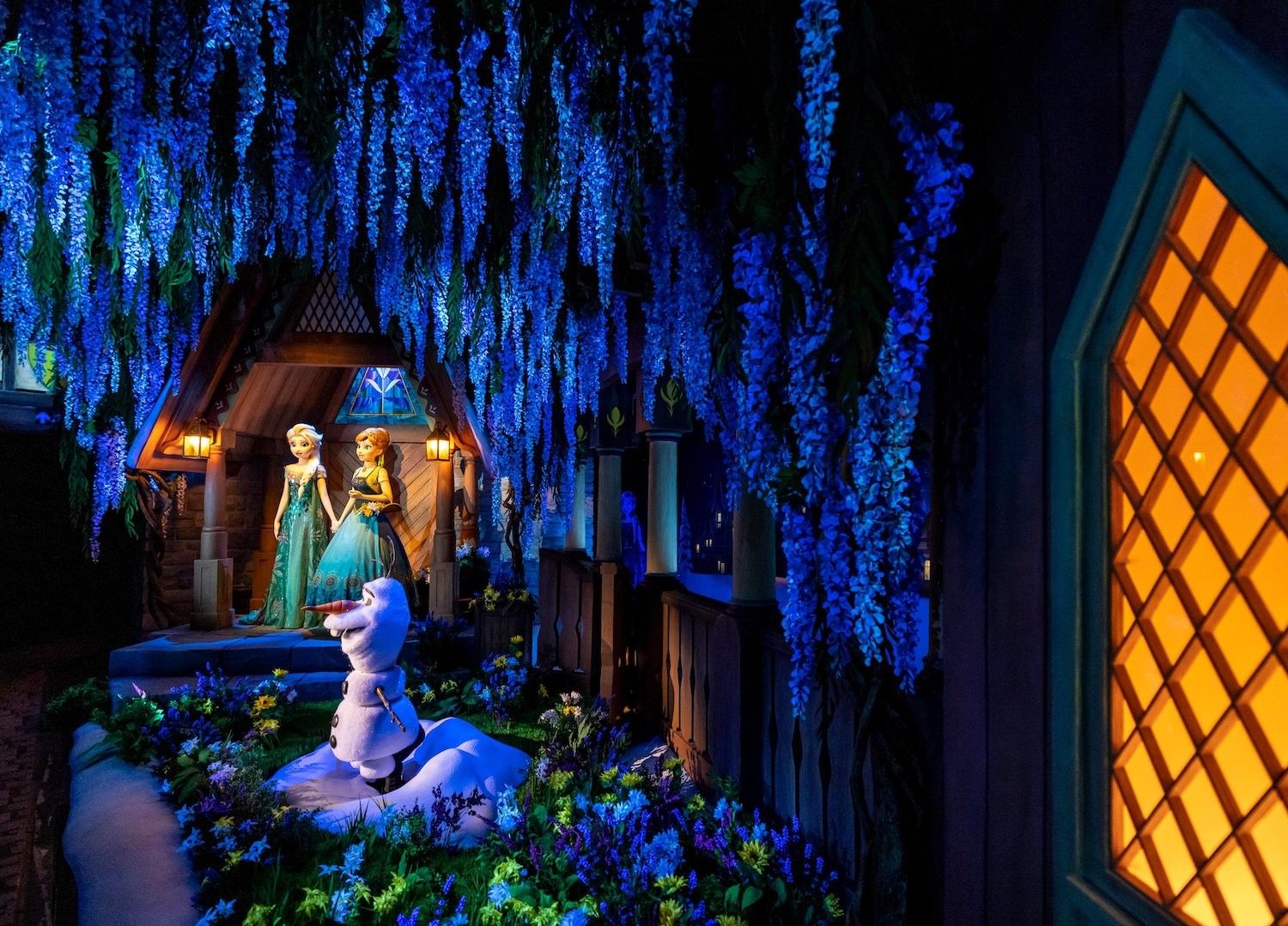 Disney unveils Frozen Ever After ride in Hong Kong blooloop