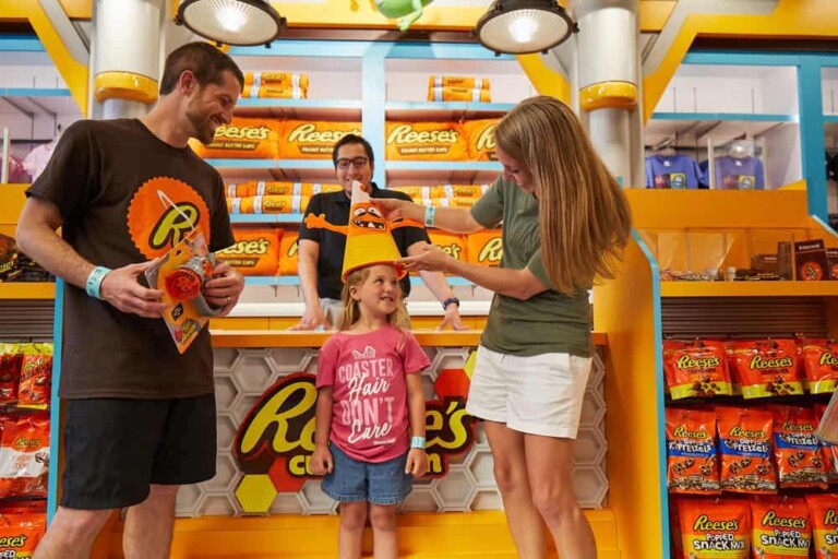 Hersheypark Reeses retail experience