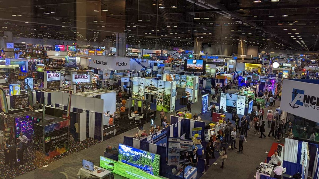IAAPA-2023-showfloor-diagonal
