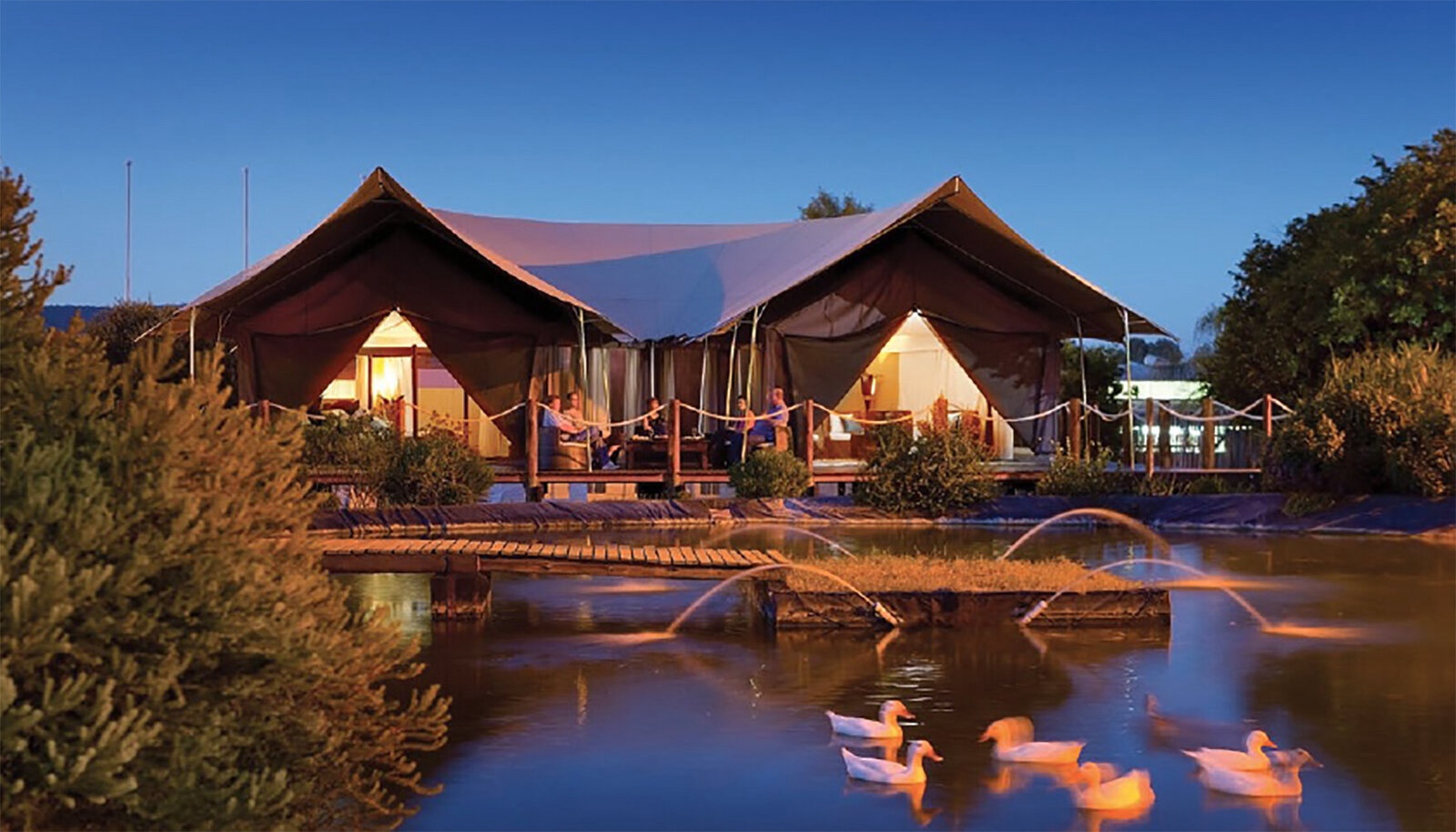 six-flags-great-adventure-to-open-luxury-glamping-resort-blooloop