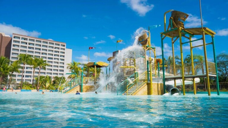hot beach olimpia