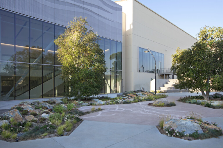 nhm commons