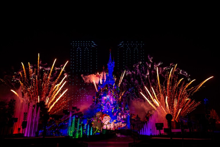 disneyland paris notre-dame show