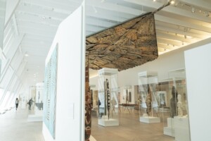 Goppion Met Installation View of the Arts of Oceania c. Paula Lobo