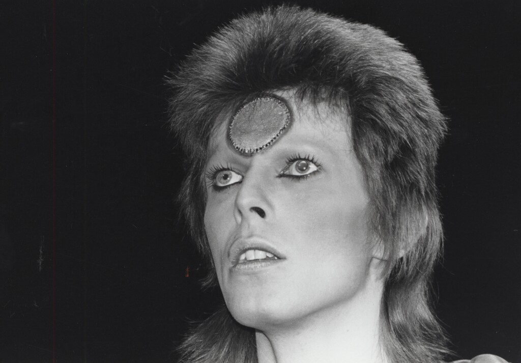 david bowie centre V&A