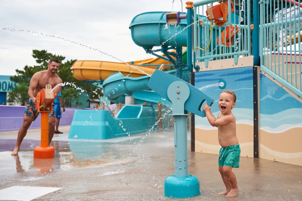 splash island hurricane harbor arlington