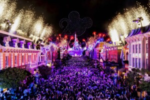 hong kong disneyland